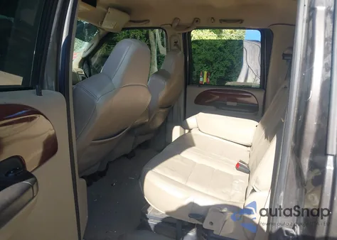 2005 Ford F250 Lariat/Xl/Xlt из США, поврежденный, VIN 1FTSW21535EB93199